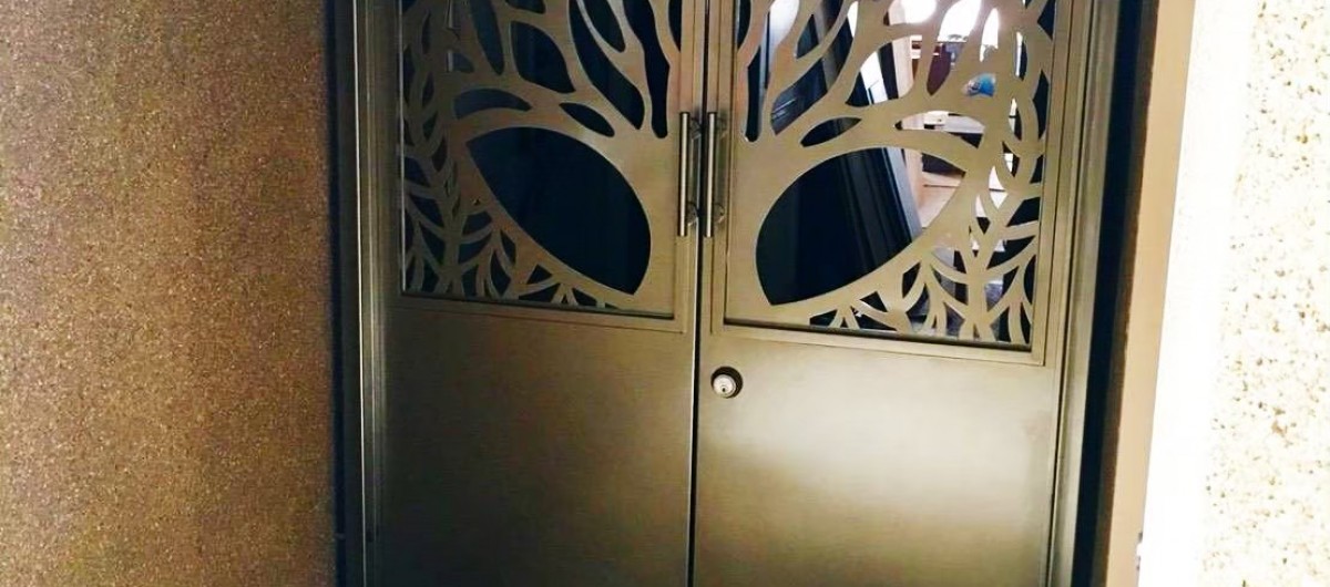 ประตูบ้านคุณเต็ด